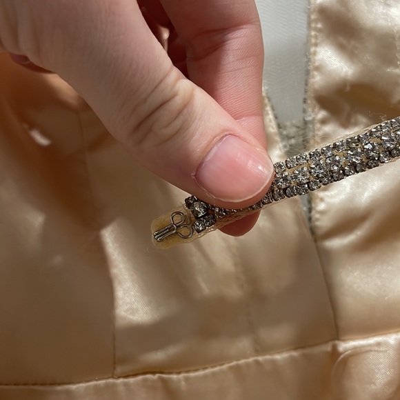 Brand New MacDuggal Prom Dress - Picture 7 of 9